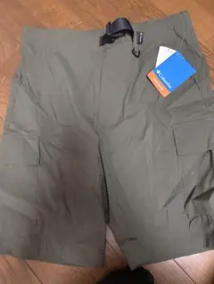 Columbia カーゴショートパンツ オリーブグリーン