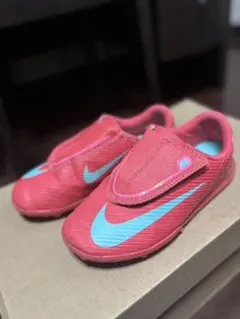 NIKE ナイキ ジュニア サッカー　トレシュー　19cm 美品　インナー新品