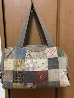 パッチワークのボストンバッグ　オマケ付き
