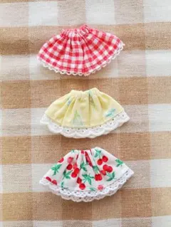 【購入前コメント】ドール服　スカートセット