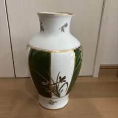 Herend ヘレンド ミルフルール 花瓶　高さ約19cm 美品　金彩　小花 Herend ヘレンド ミルフルール 花瓶 高さ約19cm 美品 金彩 小花 - メルカリ
