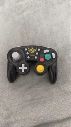 任天堂　switchコントローラー　ゼルダの伝説