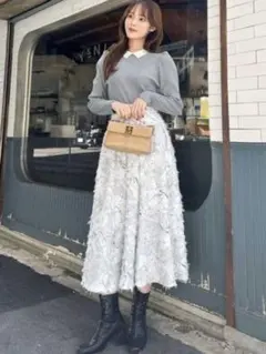 美品 セルフォード ジャガード プリント タックスカート 36のサムネイル