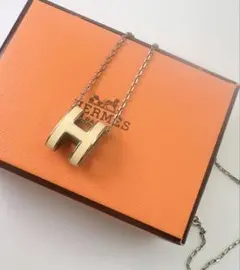 HERMES ポップアッシュ　Hネックレス　ホワイト　シルバー　エルメスのサムネイル