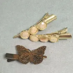 【美品】バタフライ蝶々&パール風ラメ入りヘアピン