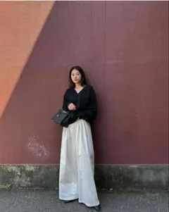 2603031 TUCK DESIGN WIDE PANTS アイボリー 1のサムネイル