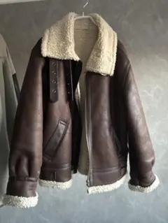 アングリッド　フェイクムートンボアブルゾン