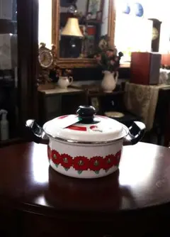 新品未使用・象印・昭和レトロ・ホーロー鍋・花柄・両手鍋・レトロ可愛い・調理器具のサムネイル