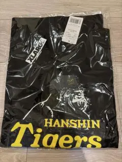 新品未使用』阪神タイガースタオル10枚&【XLARGE】阪神コラボTシャツ 