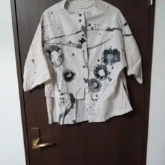 Tsuzuki 吉村三智子カーキ 半袖シャツ1点物 - メルカリ