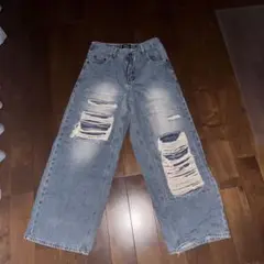 ダメージデニム