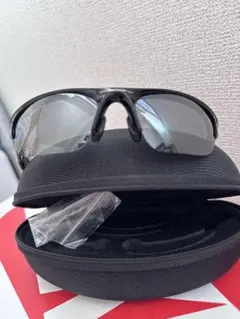 OAKLEY FLAK JACKET 2.0 サングラス ブラックのサムネイル
