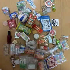食品中心のカプセルトイセット