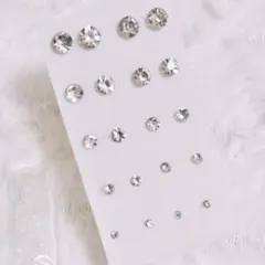 【D84】樹脂ピアス10ペア☆クリアラインストーンのみ/5サイズ×各2ペア