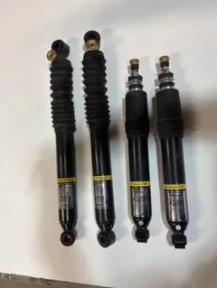 ハイエース　玄武　ショックアブソーバー2インチダウンのサムネイル