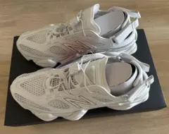 New Balance U9060 ホワイトのサムネイル