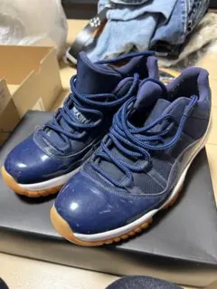 NIKE AIR JORDAN 11 LOW スニーカー ネイビー