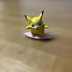初期 モンコレ なみのりピカチュウ フィギュア ポケットモンスター