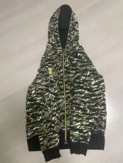 チャンピオン迷彩ジップ