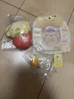 ガチャガチャ ポムポムプリン サンリオ　いちごおくるみマスコット　他