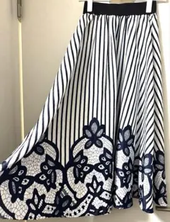 ウロボロスouroboros/刺繍柄ロングスカートのサムネイル