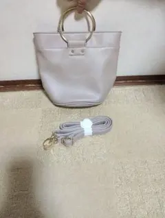 ベージュ ハンドル付きショルダーバッグ　値下げしました。