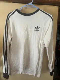 adidas 長袖tシャツ