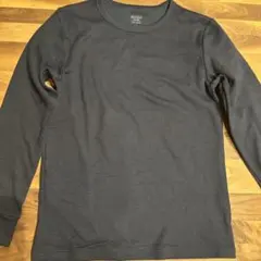 ユニクロ　HEATTECH ネイビー 長袖アンダーシャツ