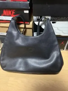 Longchamp 黒 レザー ショルダーバッグ
