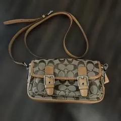 ♡COACH SOHO ソーホーショルダーバック シグネチャー 茶 白 - メルカリ