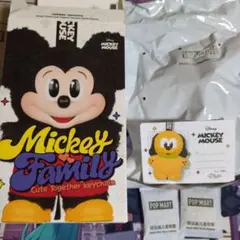 ミッキー ファミリー キーチェーン プルート　ポップマート　正規品
