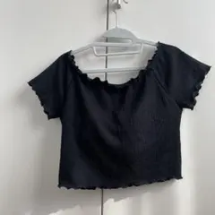 フリル付きオフショルダー黒クロップドトップス ブラトップ GU
