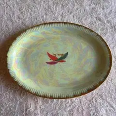 楕円形のアイボリー皿 鳥のデザイン