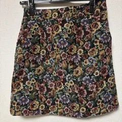 美品‼️ LOWRYSFARM ゴブラン 花柄 ミニスカート