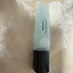 CHANEL イドゥラビューティマイクロリップセラム