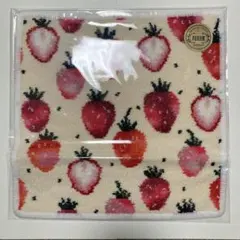 【新品未使用】フェイラータオルハンカチ　ストロベリードット　アイボリー