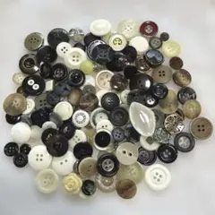 な*こ様 ⑨ ボタン詰め合わせ　10〜38mm 129個