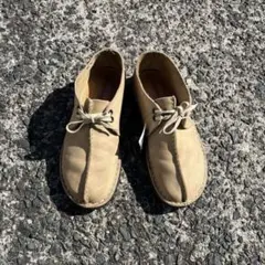 us7.5 uk6.5 Clarks デザートブーツ スウェード ベージュ
