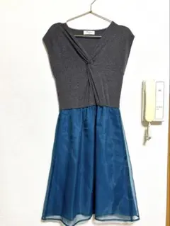 Fabulous Angela / ノースリーブ ひざ丈ワンピース