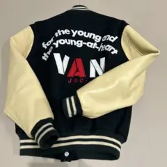 VAN JAC スタジャン ブラック・ベージュのサムネイル