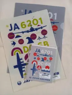 JAL国際線就航70周年　オリジナルクリアファイル2枚、メモ帳セットのサムネイル