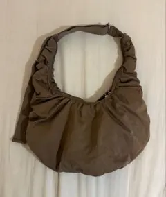 ダンプリングバッグ　GU ブラウン　ショルダーバッグ