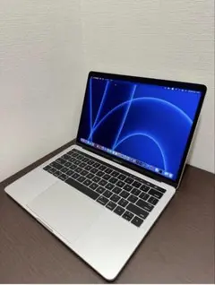 美品 MacBook Pro メモリ16GB/2024年 Office付きのサムネイル