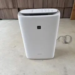 Item thumbnail for item 4c15522b-949b-434e-9fb6-8a9de6f62384