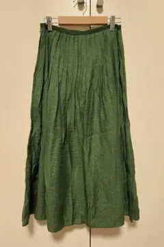 Natural Beauty のオリーブグリーン プリーツフレアスカート