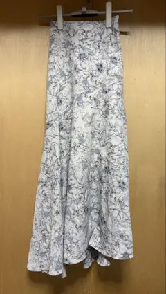 花柄フレアスカート Mサイズ リップサービス マーメイド アシンメトリー