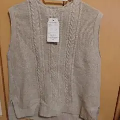 Maple feel ケーブル編みニットベスト M