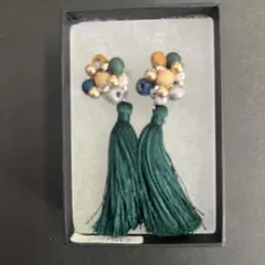 ハンドメイド ビーズ タッセル イヤリング