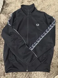 新品未使用タグ付⭐︎FRED PERRYフレッドペリー　トラックジャケットブラック FRED PERRY ジャージ Track Jacket／フレッドペリートラック