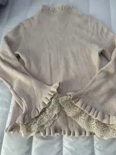 après jour フリルとレース付きベージュニット